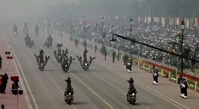 Просто обычный военный парад в Индии